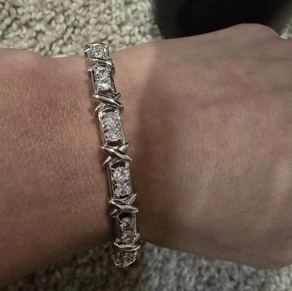 21kwgp Dubai Jewelry Elegant Silver Bracelet for Women